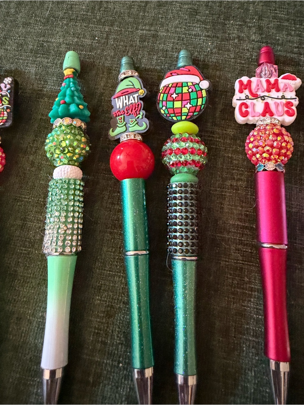 Handmade holiday pens with charms and beads, perfect gift - Picture 3 of 10